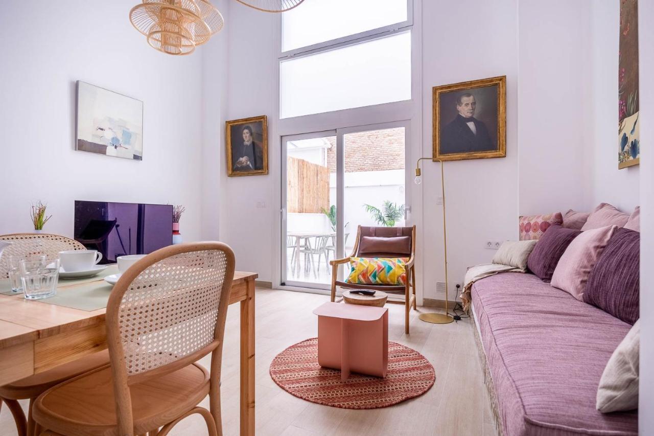 Pop Art Historia De Conde Negro Con Patio Privado Apartment Seville Exterior photo